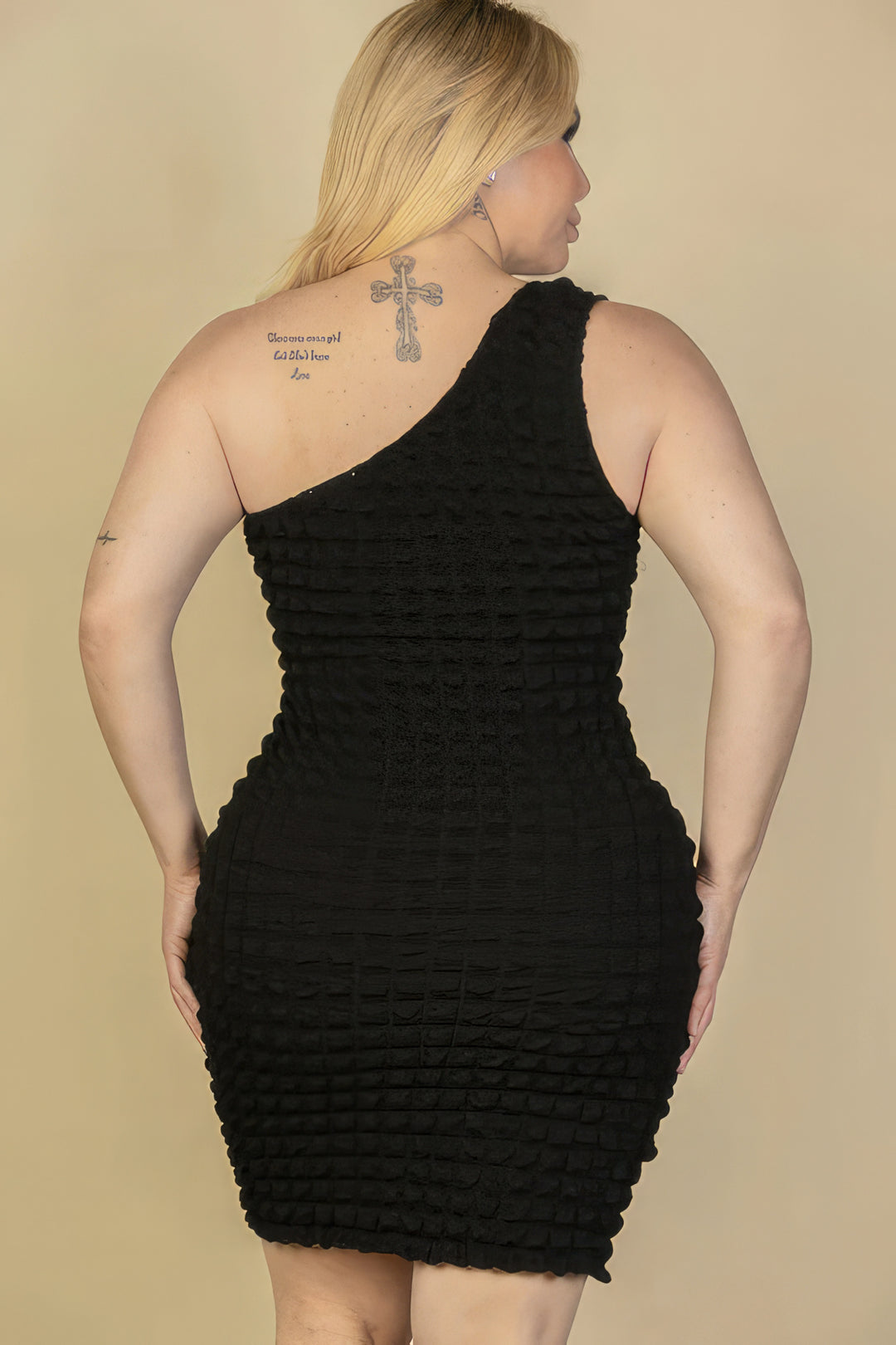 Plus Size Bubble Fabric One Shoulder Bodycon Mini Dress Black