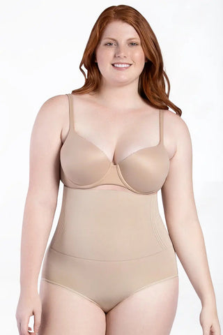 CURVEEZ Briefs Signature Control