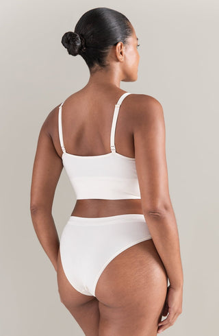 The TENCEL™ Seamless Bralette White Sand